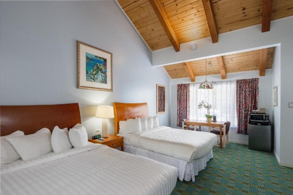 Butterfly Grove Inn image 15